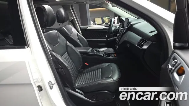 Mercedes-Benz GLE-Class 2018 — фото 17
