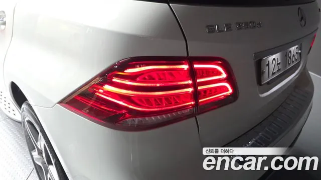 Mercedes-Benz GLE-Class 2018 — фото 9