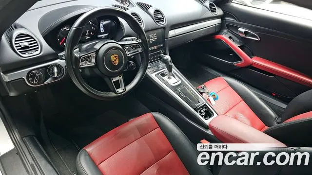 Porsche 718 2020 — фото 10