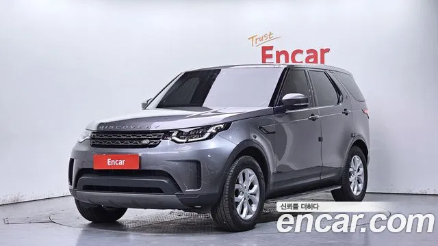 Land Rover Discovery 2018 — фото 1