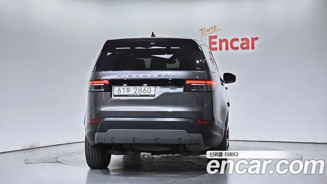 Land Rover Discovery 2018 — фото 4