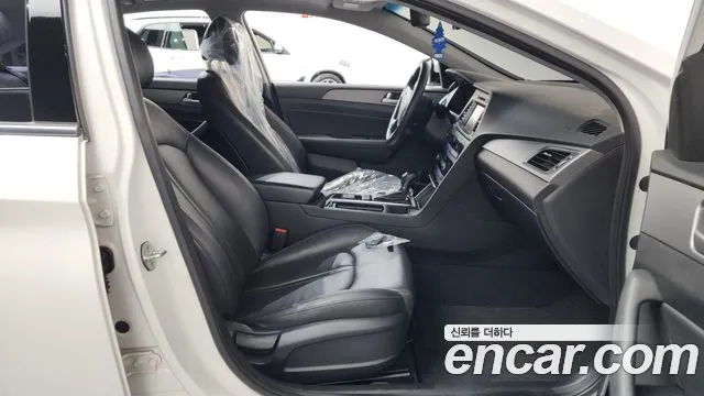 Hyundai Sonata 2016 — фото 17