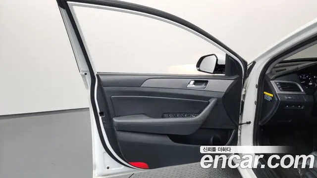 Hyundai Sonata 2016 — фото 14