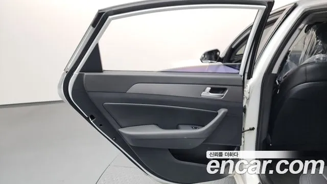 Hyundai Sonata 2016 — фото 15
