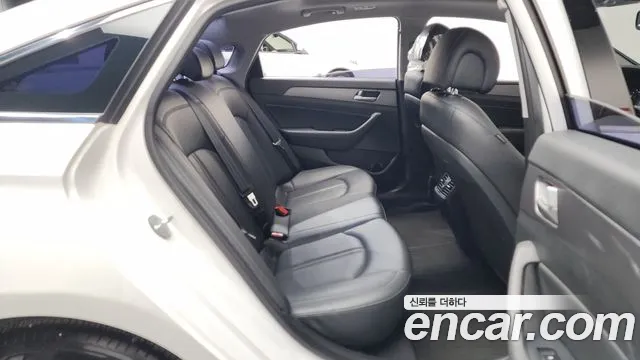 Hyundai Sonata 2016 — фото 16