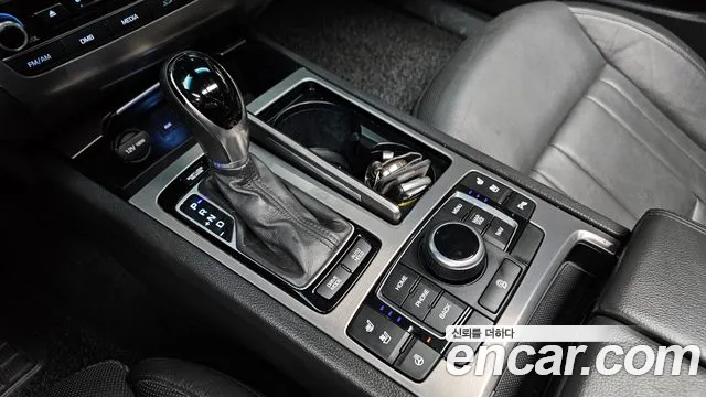 Hyundai Genesis 2016 — фото 9