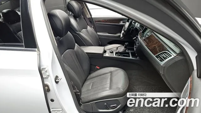 Hyundai Genesis 2016 — фото 11