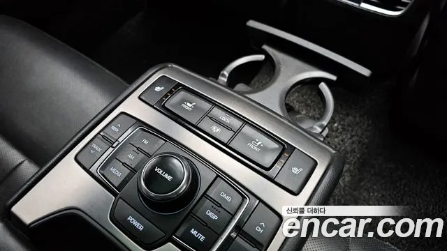 Hyundai Genesis 2016 — фото 19