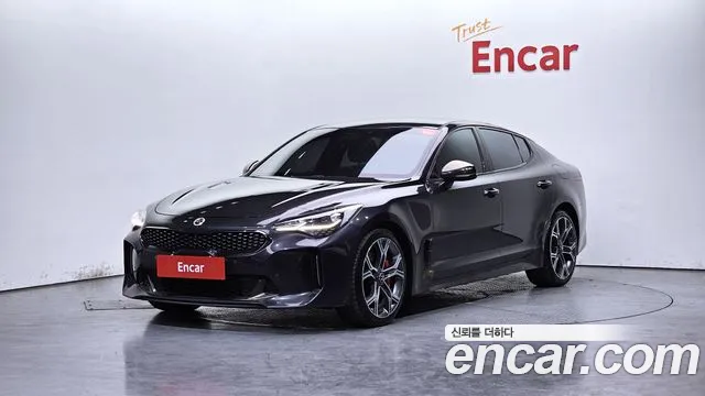Kia Stinger 2018 — фото 1