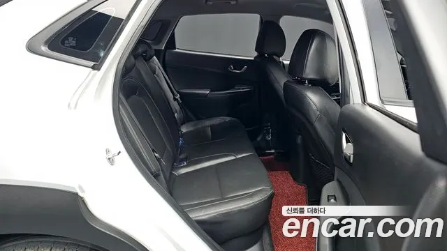 Hyundai Kona 2020 — фото 17