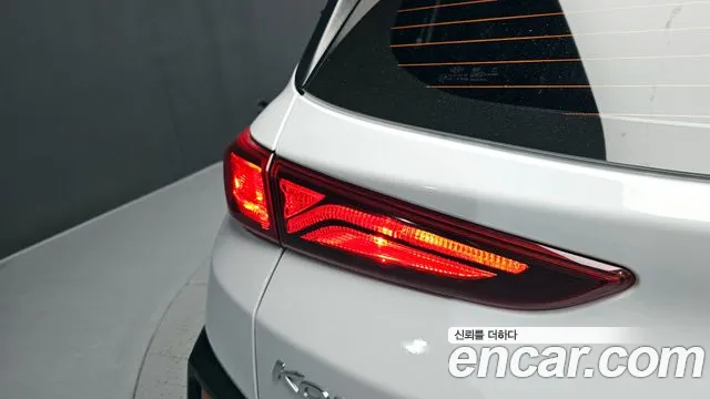 Hyundai Kona 2020 — фото 9