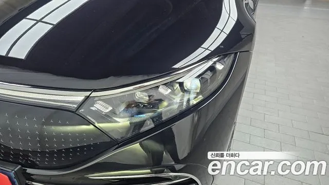 Mercedes-Benz EQS 2023 — фото 8