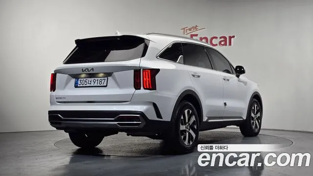 Kia Sorento 2023 — фото 1