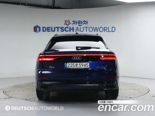 Audi Q8 2021 — фото 4