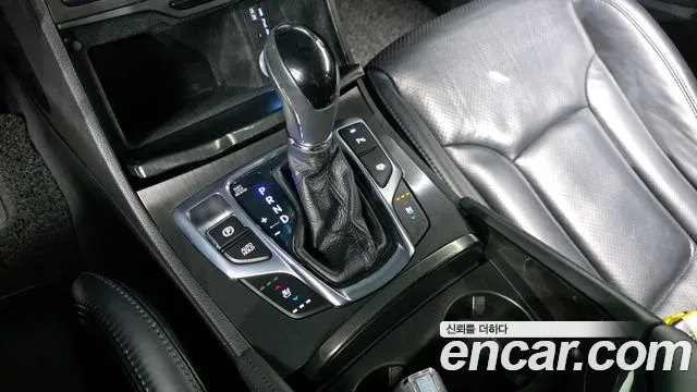 Hyundai Grandeur 2017 — фото 12