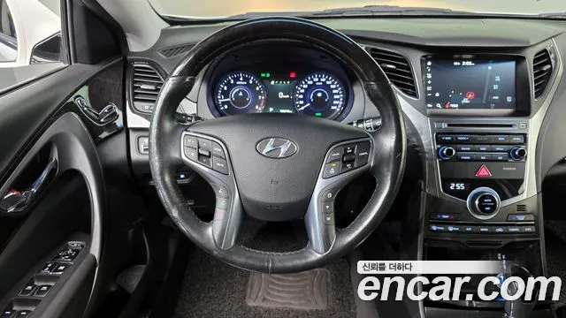 Hyundai Grandeur 2017 — фото 19