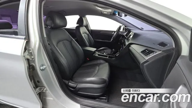 Hyundai Sonata 2016 — фото 13