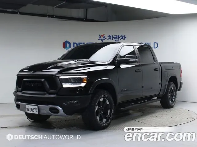 Dodge Ram Pick Up 2019 — фото 1