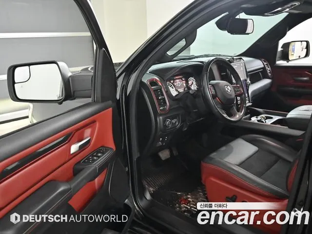Dodge Ram Pick Up 2019 — фото 11