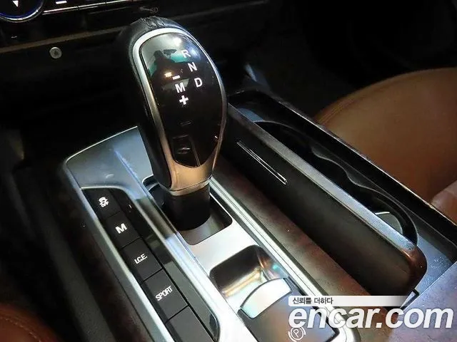 Maserati Ghibli 2016 — фото 12