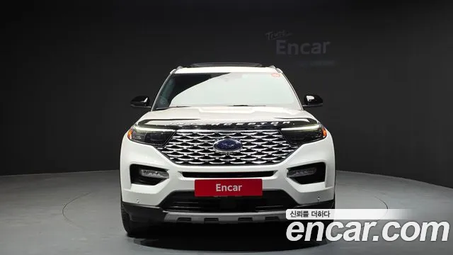 Ford Explorer 2022 — фото 3