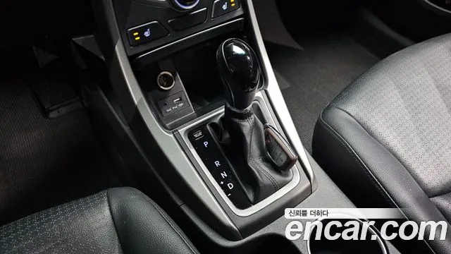 Hyundai AVANTE 2015 — фото 9