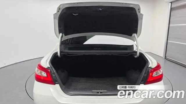 Nissan Altima 2017 — фото 20