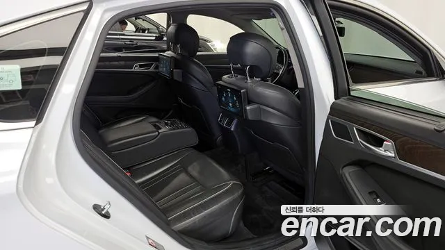 Hyundai Genesis 2016 — фото 18