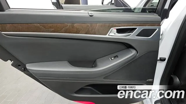 Hyundai Genesis 2016 — фото 15
