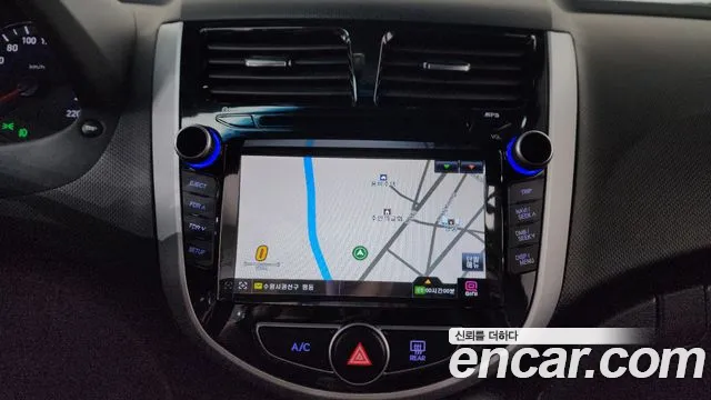 Hyundai Accent 2018 — фото 13