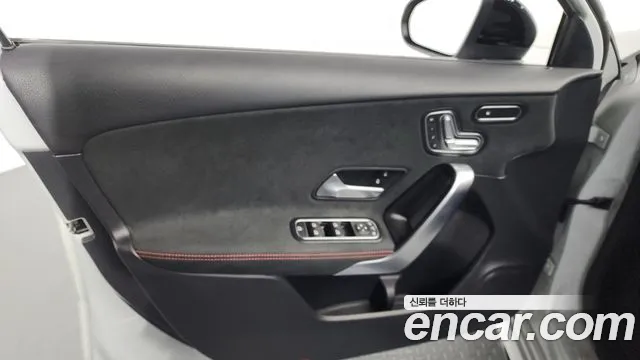Mercedes-Benz A-Class 2021 — фото 13