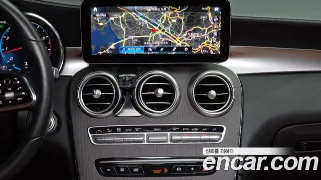 Mercedes-Benz GLC-Class 2023 — фото 20