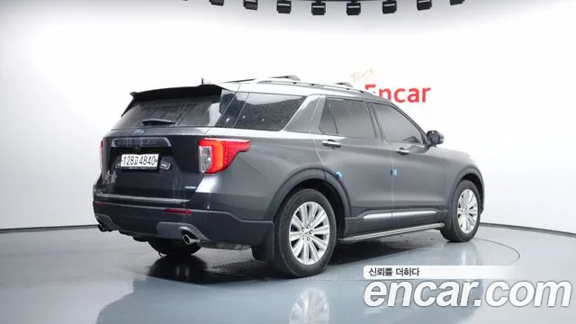 Ford Explorer 2020 — фото 2