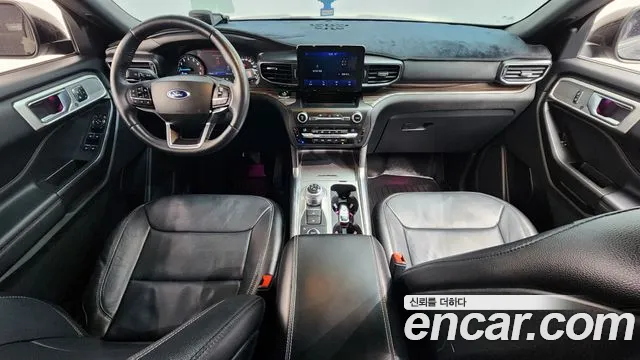 Ford Explorer 2020 — фото 10