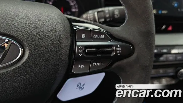 Hyundai Veloster 2019 — фото 16