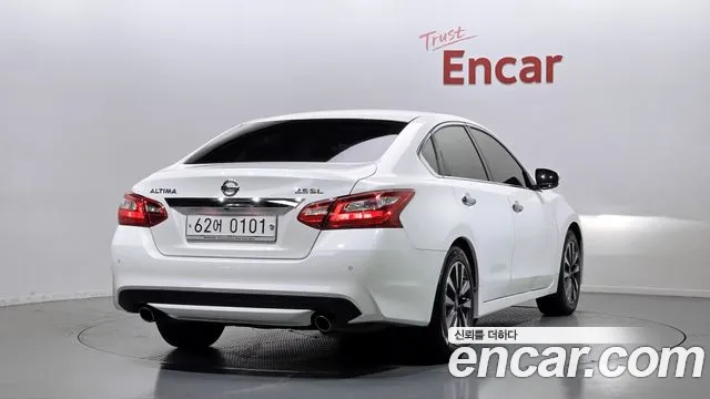 Nissan Altima 2017 — фото 2