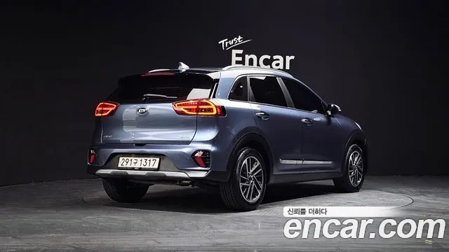 Kia Niro 2020 — фото 2