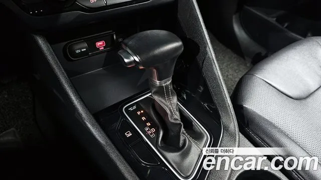 Kia Niro 2020 — фото 9
