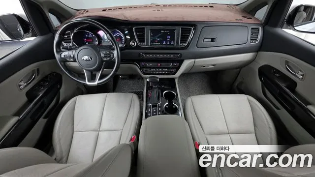 Kia Canival 2019 — фото 10