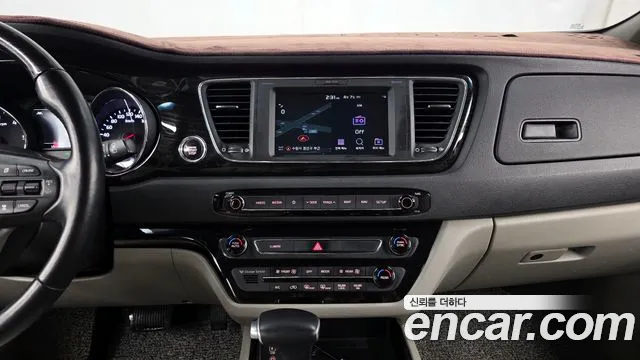 Kia Canival 2019 — фото 19