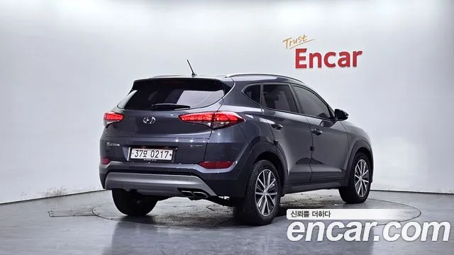 Hyundai Tucson 2017 — фото 1
