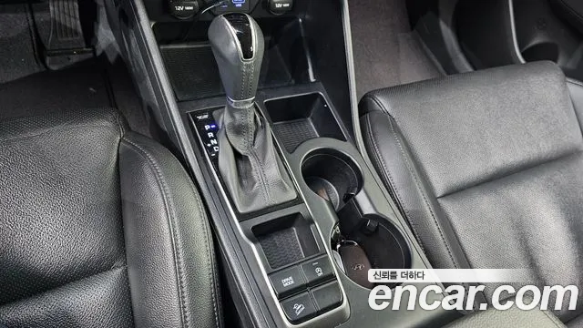 Hyundai Tucson 2017 — фото 11
