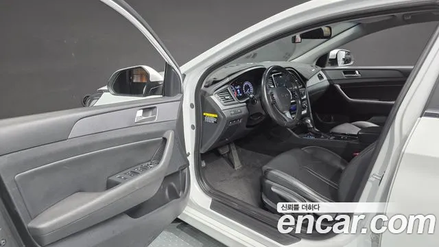 Hyundai Sonata 2018 — фото 13