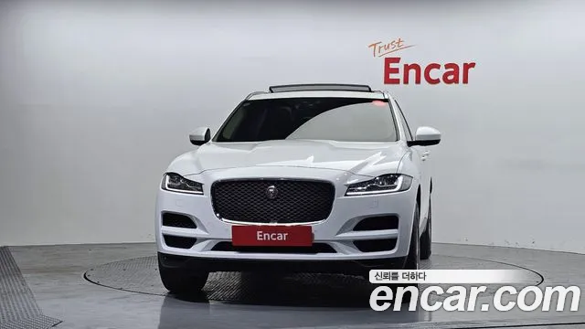 Jaguar F-PACE 2019 — фото 3