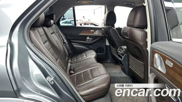 Mercedes-Benz GLE-Class 2019 — фото 17