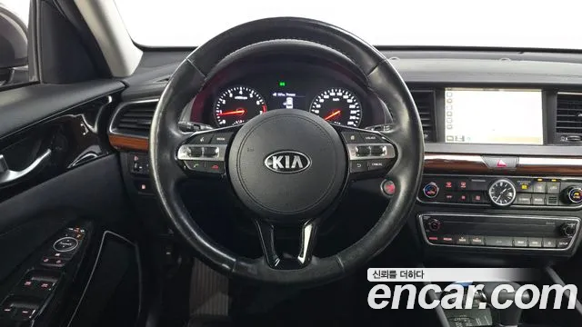 Kia K7 2017 — фото 13