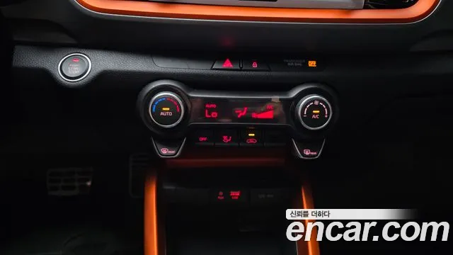 Kia Stonic 2019 — фото 16