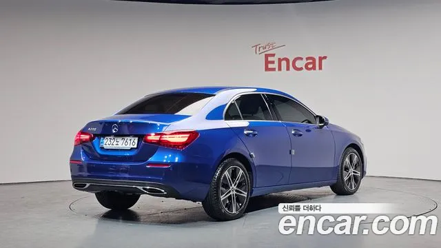 Mercedes-Benz A-Class 2024 — фото 1