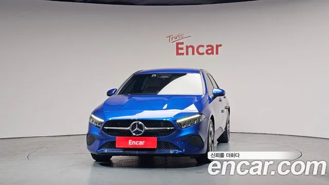 Mercedes-Benz A-Class 2024 — фото 2