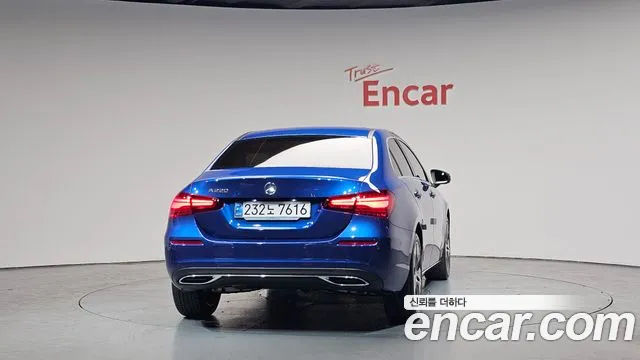 Mercedes-Benz A-Class 2024 — фото 3